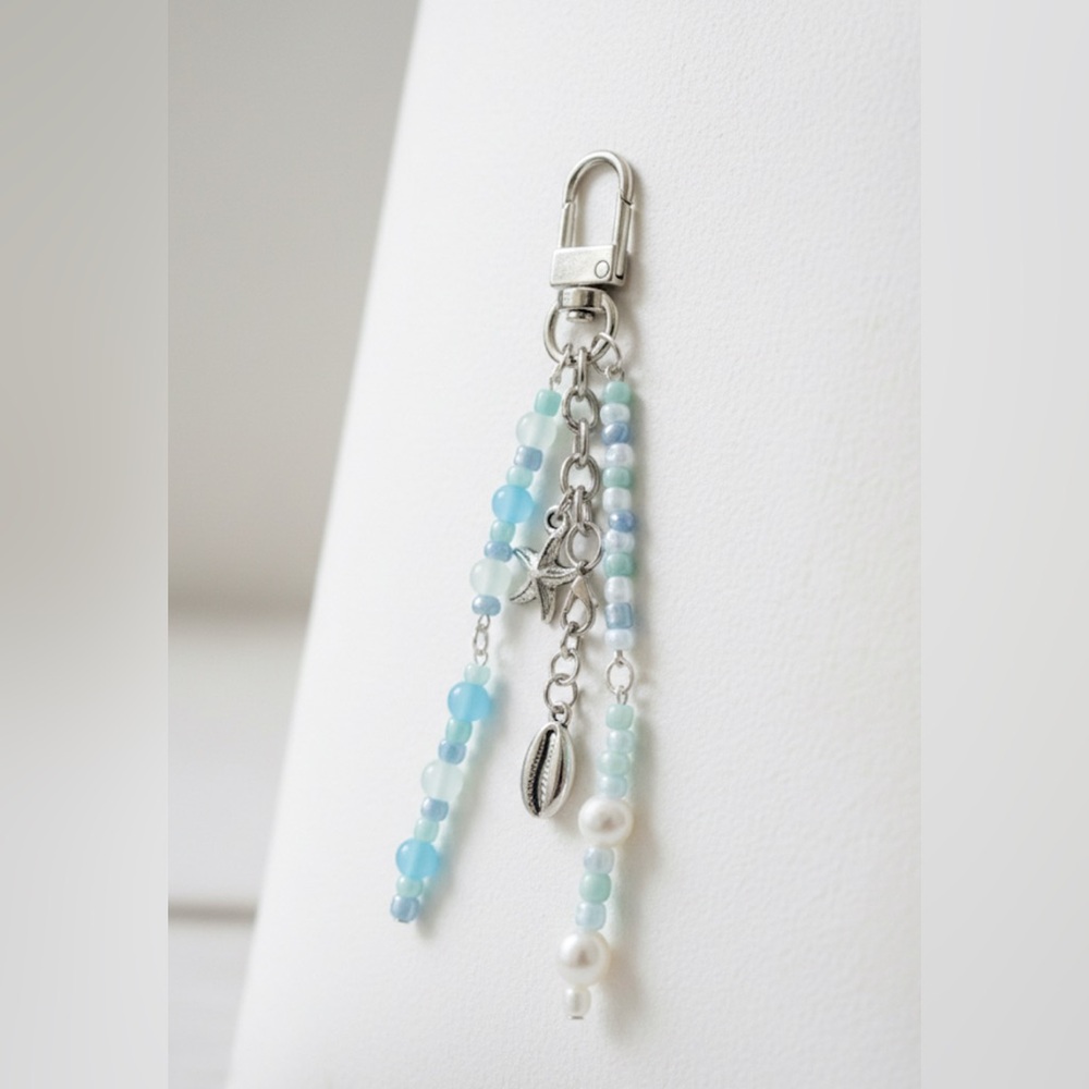 Aqua Beach/Ocean Bag Charm Keychain with Real Pearls